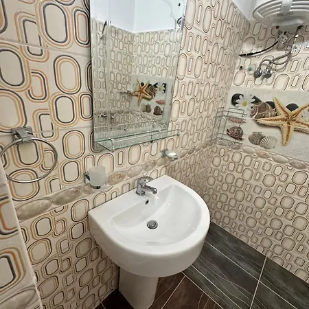 Gardenhouse2 * Memlishte