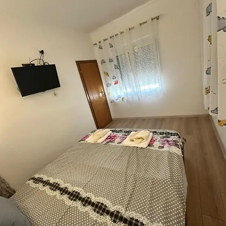 Gardenhouse2 Memlishte